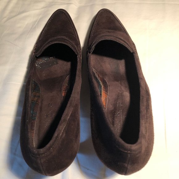 Aquatalia by Marvin K Logic Kitten Heel Pumps 10 - Picture 3 of 4